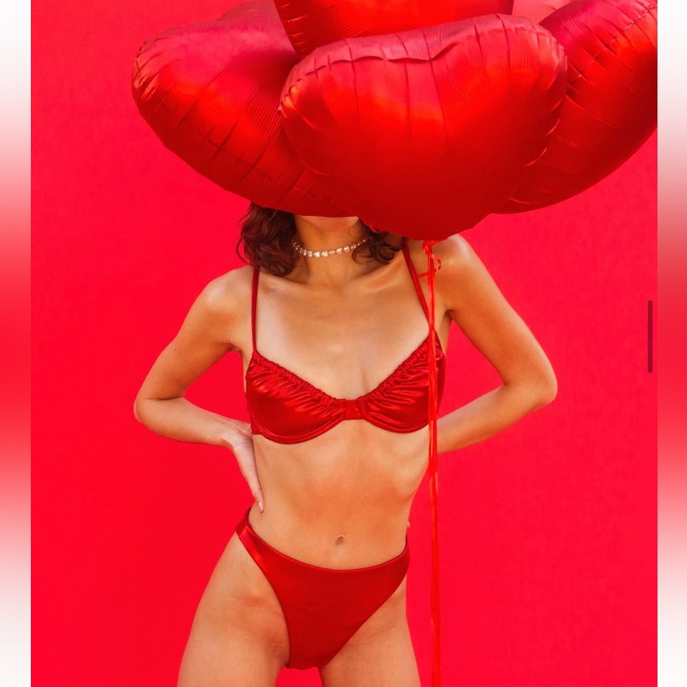 la’mariette x selena gomez | red hot bikini 🔥